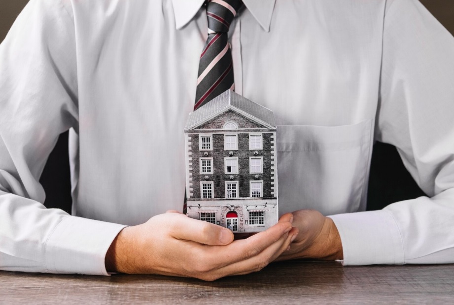 Jak rozwiązywać spory sąsiedzkie w procesie zarządzania nieruchomościami?