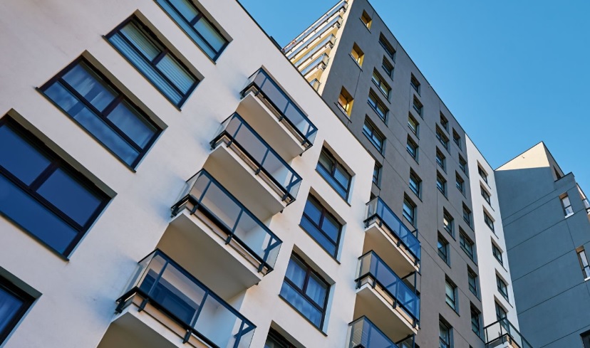 Czy standard wykończenia może znacząco wpłynąć na wycenę mieszkania w Rzeszowie?